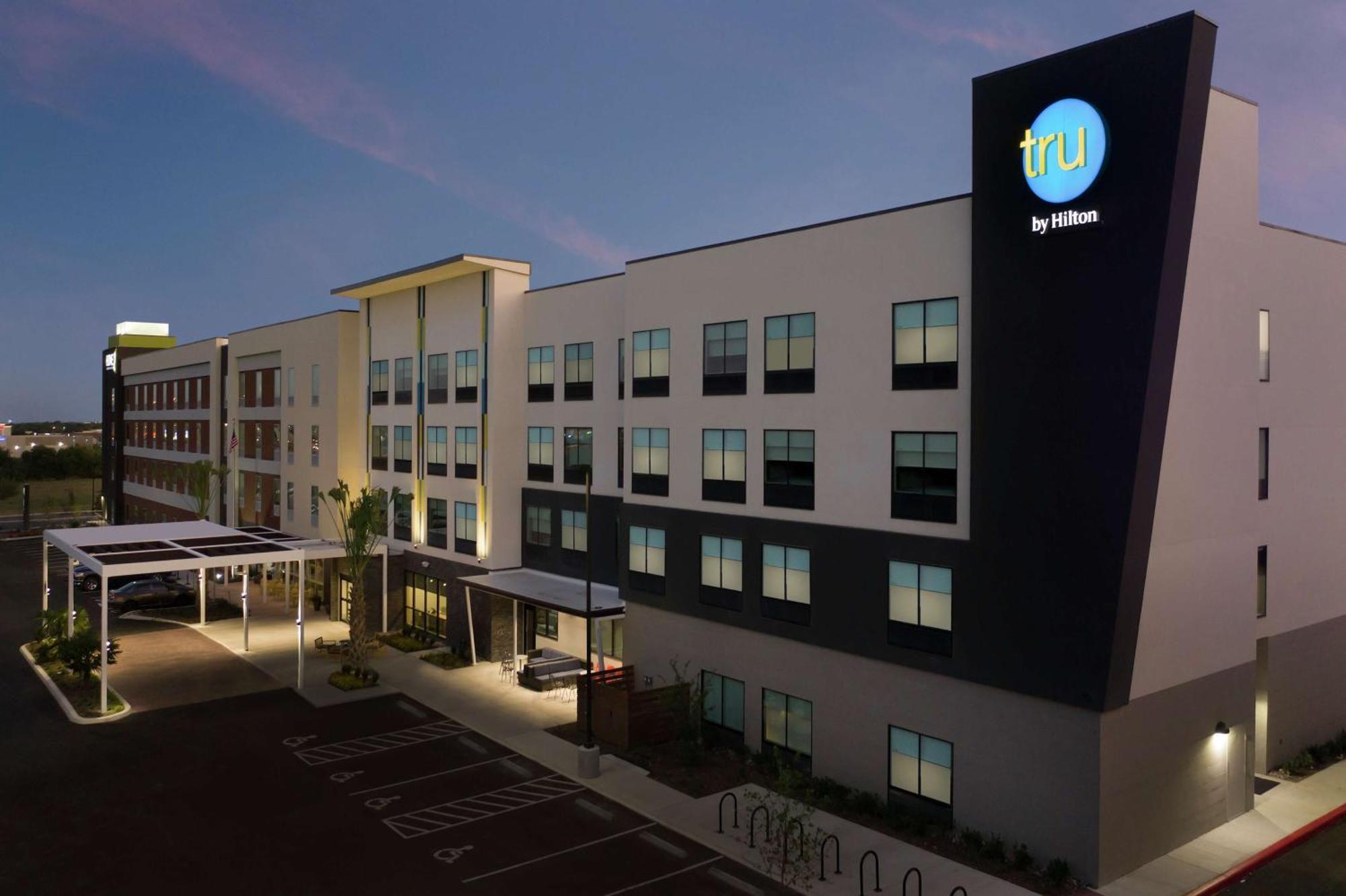 Tru By Hilton San Antonio Lackland Sea World Екстериор снимка